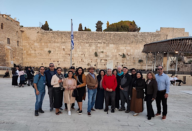 PHOTO-2025-11-19-13-50-37